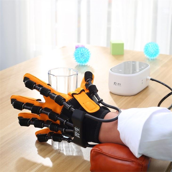 Tidig neurorehabiliteringsrobot för handrehabilitering